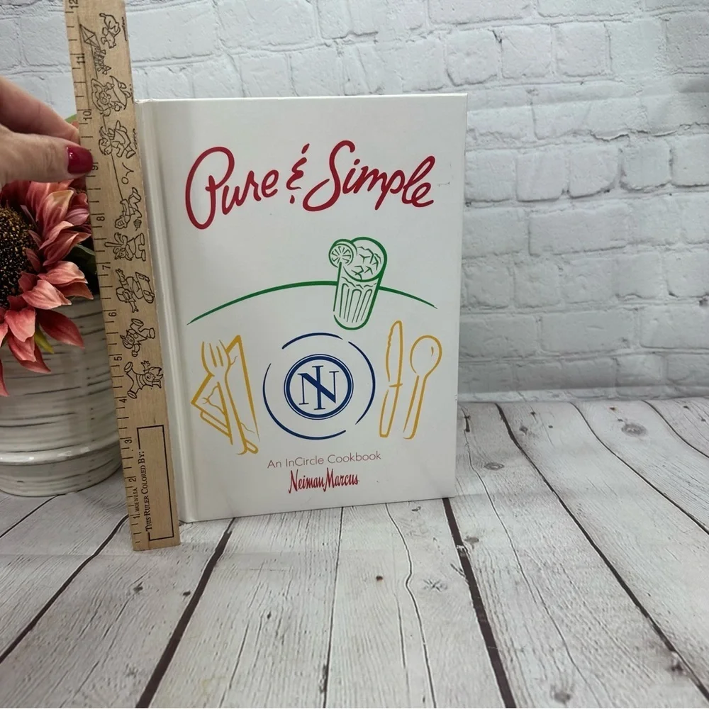 1991 Vintage PURE & SIMPLE cook book neiman marcus first edition hard cover